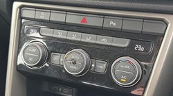 2021 (21) VOLKSWAGEN T-ROC 1.5 TSI EVO SE 5dr 5229625