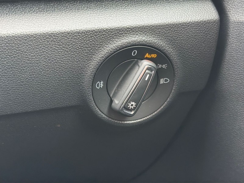 2021 (21) VOLKSWAGEN T-ROC 1.5 TSI EVO SE 5dr 5229635