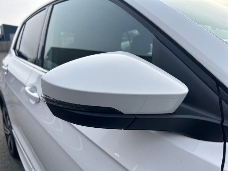 2020 (70) VOLKSWAGEN T-CROSS 1.0 TSI 115 R-Line 5dr DSG 5229328