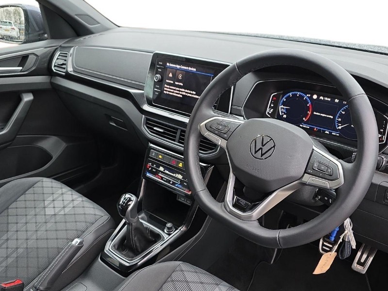 2024 (74) VOLKSWAGEN T-CROSS 1.0 TSI 115 R-Line 5dr 5229533