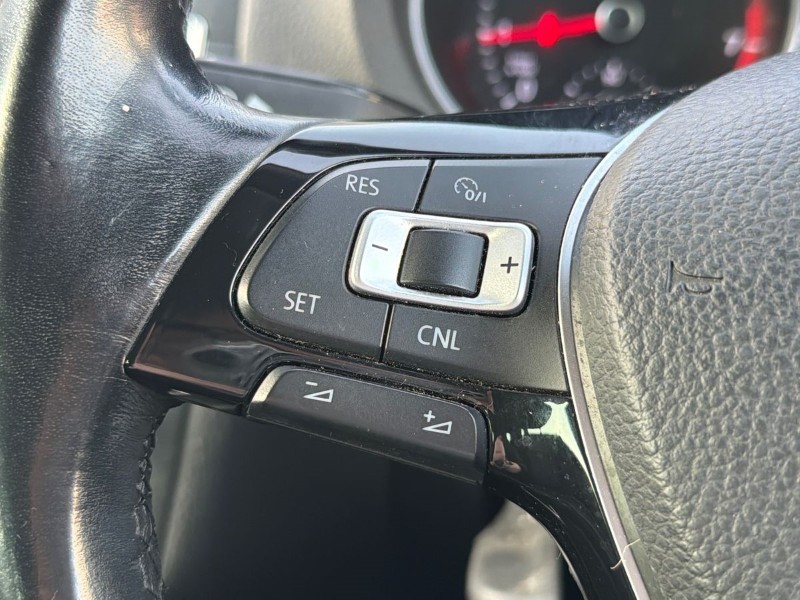 2017 (67) VOLKSWAGEN POLO 1.2 TSI Match Edition 5dr 5229827