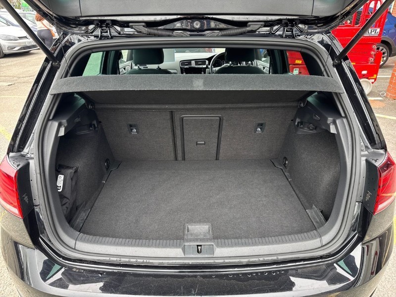 2019 (19) VOLKSWAGEN GOLF 1.5 TSI EVO 150 R-Line 5dr 5252721