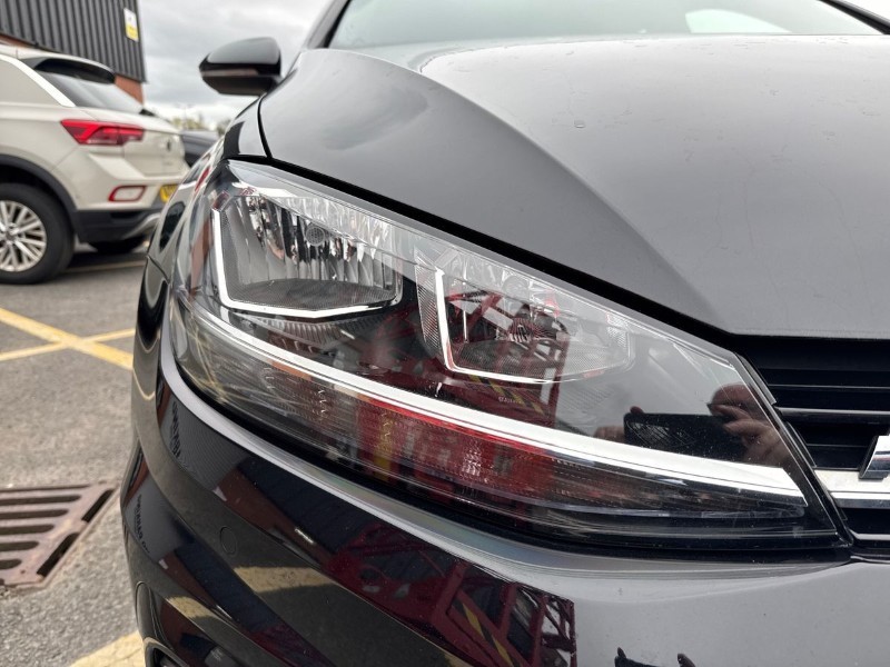 2019 (19) VOLKSWAGEN GOLF 1.5 TSI EVO 150 R-Line 5dr 5252722