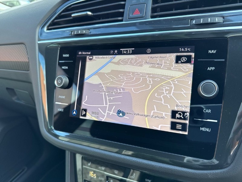 2023 (23) VOLKSWAGEN TIGUAN 1.5 TSI 150 R-Line 5dr DSG 5241589