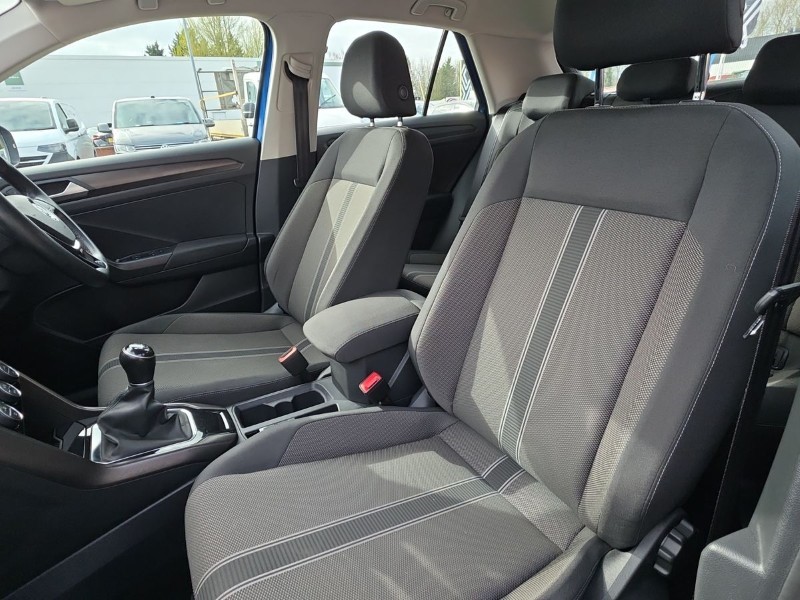 2018 (18) VOLKSWAGEN T-ROC 1.5 TSI EVO SE 5dr 5242190