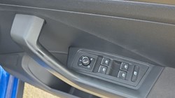 2018 (18) VOLKSWAGEN T-ROC 1.5 TSI EVO SE 5dr 5242176