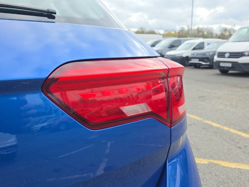 2018 (18) VOLKSWAGEN T-ROC 1.5 TSI EVO SE 5dr 5242195