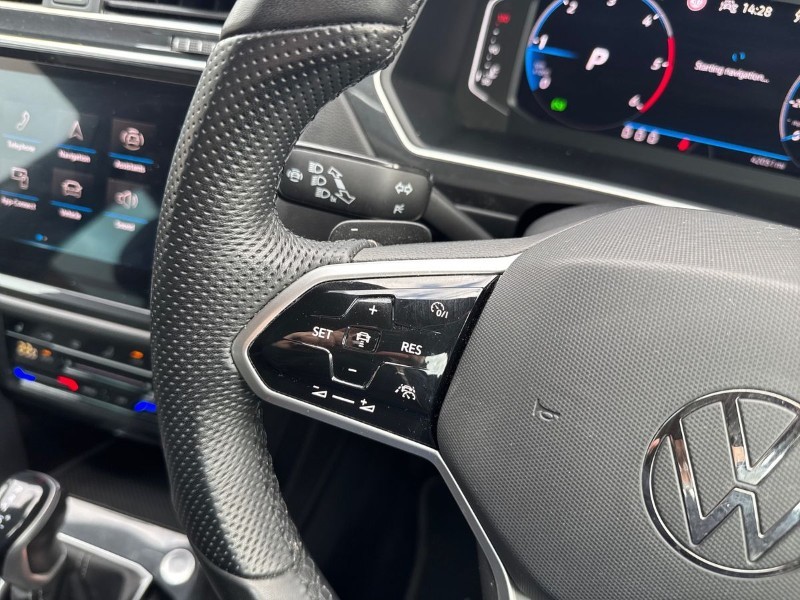 2021 (71) VOLKSWAGEN TIGUAN 2.0 TDI 4Motion R-Line 5dr DSG 5242623