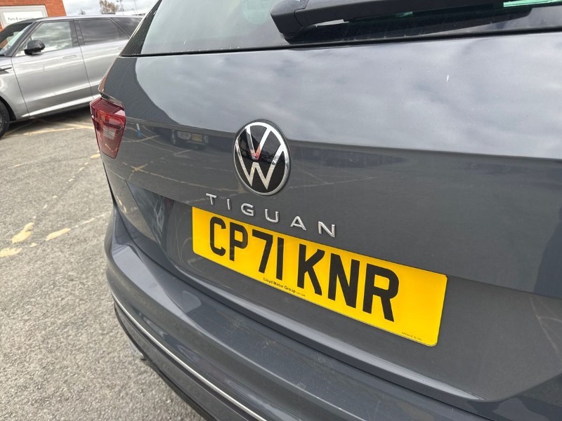 2021 (71) VOLKSWAGEN TIGUAN 2.0 TDI 4Motion R-Line 5dr DSG 5242637