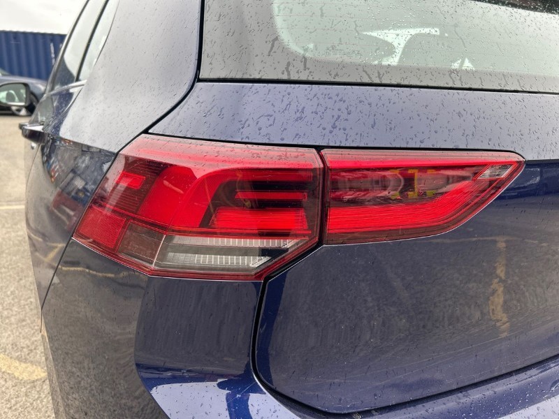 2021 (21) VOLKSWAGEN GOLF 1.5 TSI Style 5dr 5253534