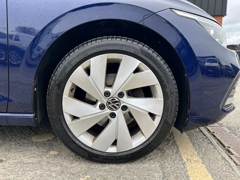 2021 (21) VOLKSWAGEN GOLF 1.5 TSI Style 5dr 5253504