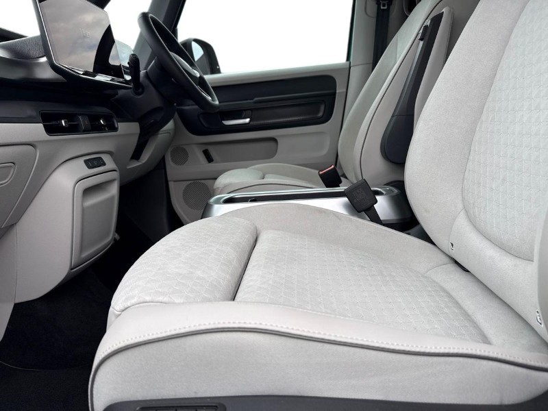 2025 (75) VOLKSWAGEN ID. BUZZ 210kW Style Pro 86kWh 5dr LWB Auto [7 Seat] 5278996
