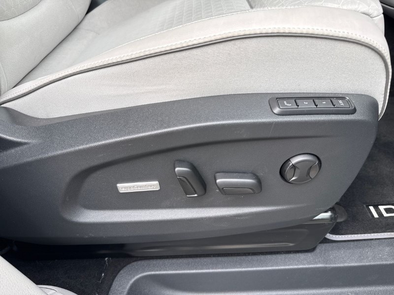 2025 (75) VOLKSWAGEN ID. BUZZ 210kW Style Pro 86kWh 5dr LWB Auto [7 Seat] 5267228