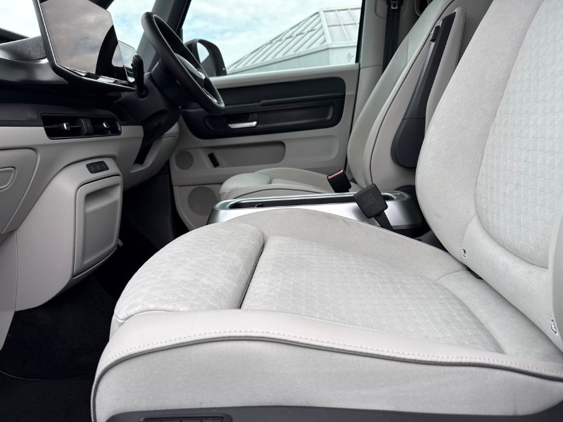 2025 (75) VOLKSWAGEN ID. BUZZ 210kW Style Pro 86kWh 5dr LWB Auto [7 Seat] 5267216