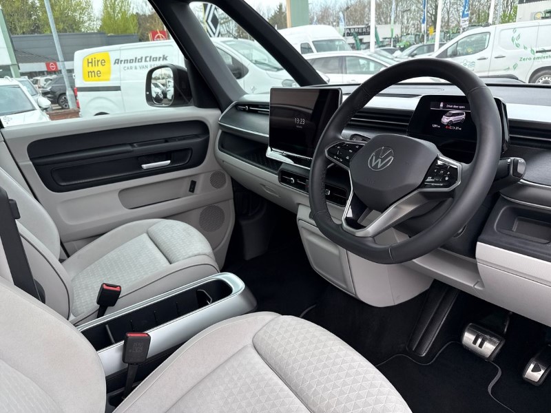 2025 (75) VOLKSWAGEN ID. BUZZ 210kW Style Pro 86kWh 5dr LWB Auto [7 Seat] 5267224