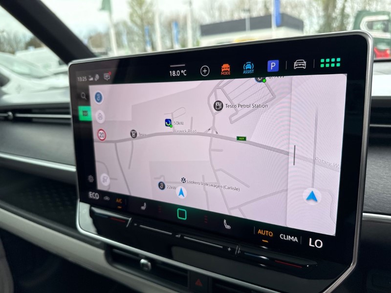 2025 (75) VOLKSWAGEN ID. BUZZ 210kW Style Pro 86kWh 5dr LWB Auto [7 Seat] 5267236