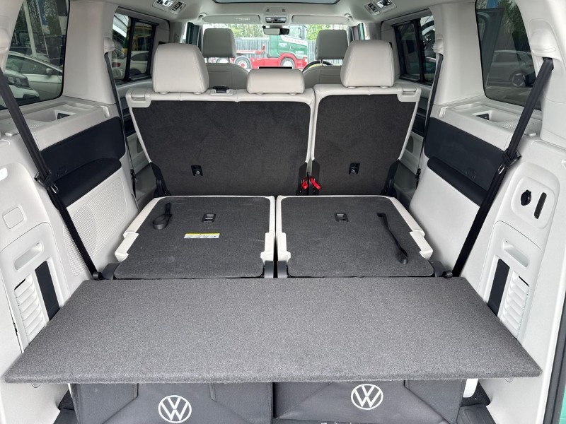 2025 (75) VOLKSWAGEN ID. BUZZ 210kW Style Pro 86kWh 5dr LWB Auto [7 Seat] 5279027