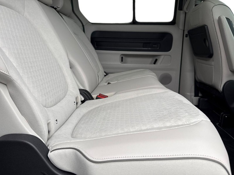 2025 (75) VOLKSWAGEN ID. BUZZ 210kW Style Pro 86kWh 5dr LWB Auto [7 Seat] 5278997