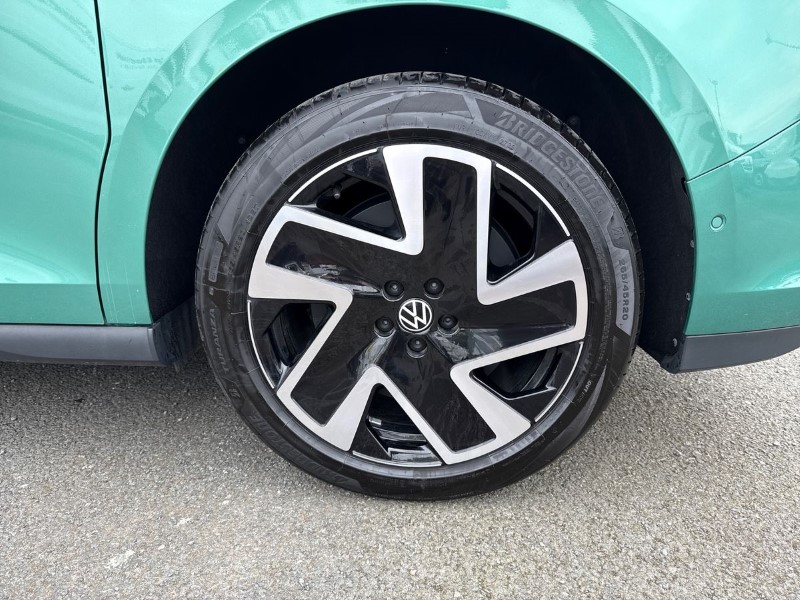 2025 (75) VOLKSWAGEN ID. BUZZ 210kW Style Pro 86kWh 5dr LWB Auto [7 Seat] 5267221