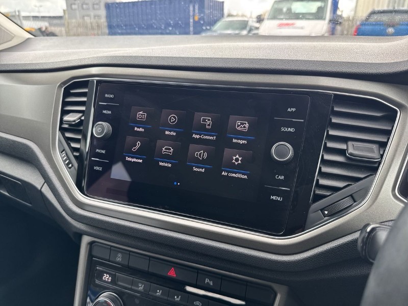 2021 (21) VOLKSWAGEN T-ROC 1.0 TSI Design 5dr 5241296