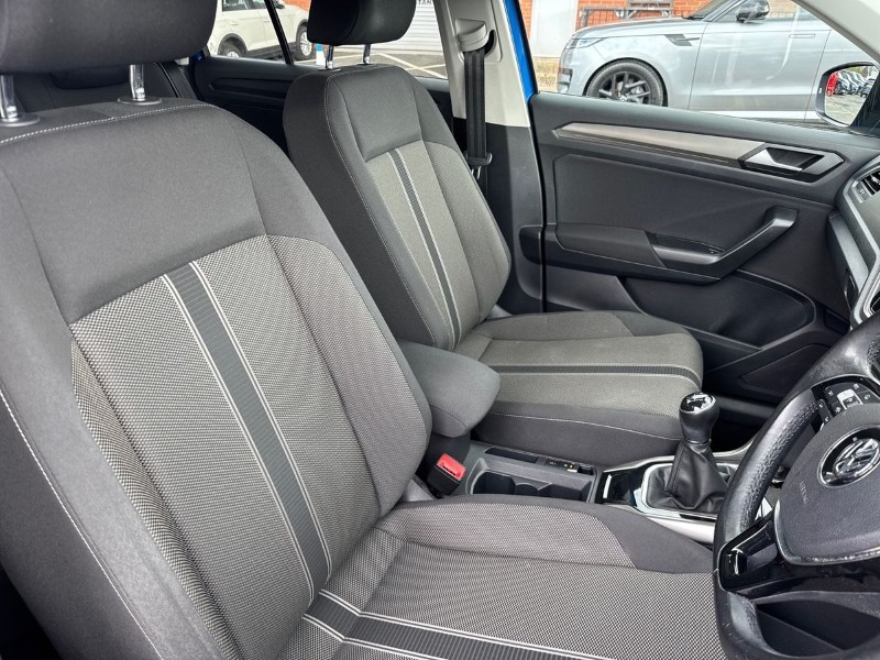 2021 (21) VOLKSWAGEN T-ROC 1.0 TSI Design 5dr 5241290