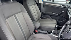 2021 (21) VOLKSWAGEN T-ROC 1.0 TSI Design 5dr 5241290