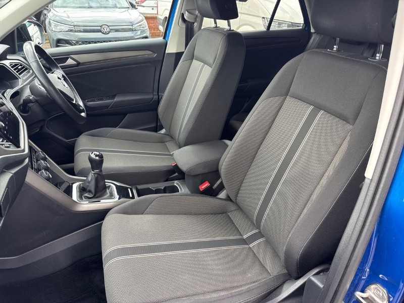 2021 (21) VOLKSWAGEN T-ROC 1.0 TSI Design 5dr 5241301