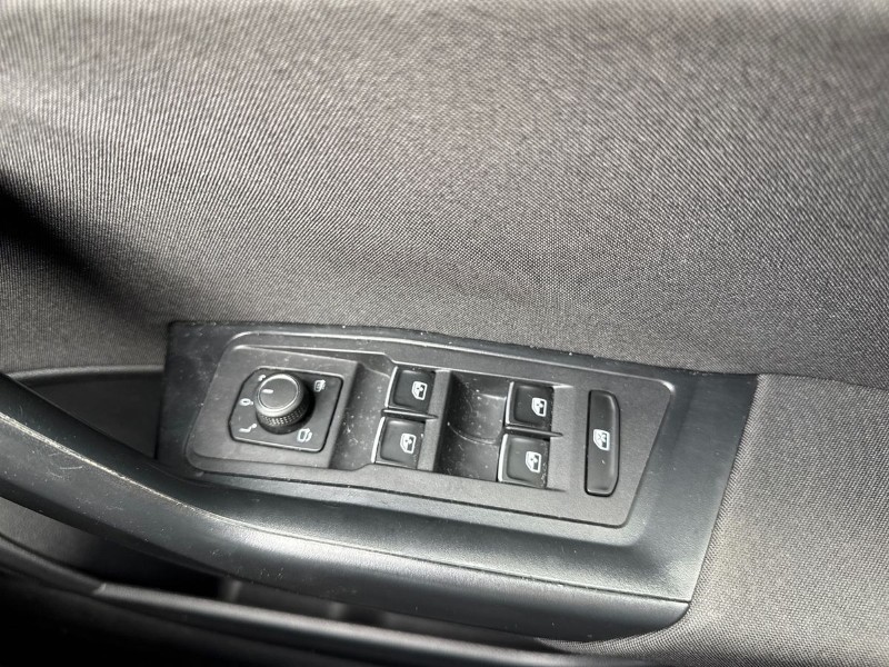 2021 (21) VOLKSWAGEN T-ROC 1.0 TSI Design 5dr 5241287