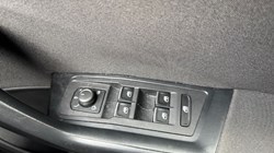 2021 (21) VOLKSWAGEN T-ROC 1.0 TSI Design 5dr 5241287