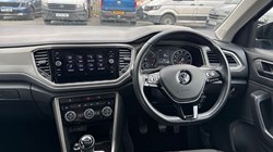 2021 (21) VOLKSWAGEN T-ROC 1.0 TSI Design 5dr 5241295