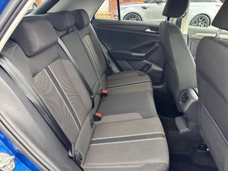 2021 (21) VOLKSWAGEN T-ROC 1.0 TSI Design 5dr 5241300