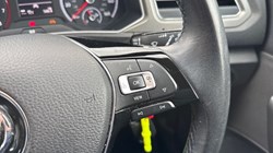 2021 (21) VOLKSWAGEN T-ROC 1.0 TSI Design 5dr 5241293