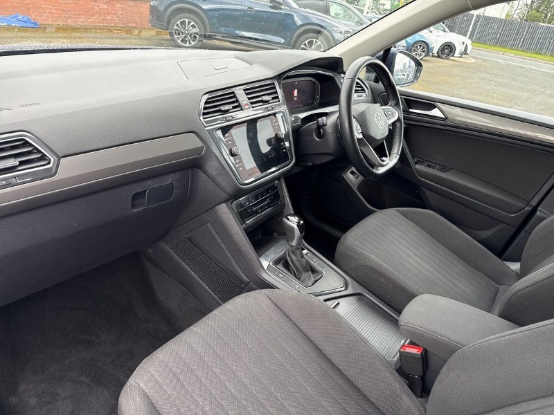 2022 (72) VOLKSWAGEN TIGUAN ALLSPACE 1.5 TSI Life 5dr DSG 5263887