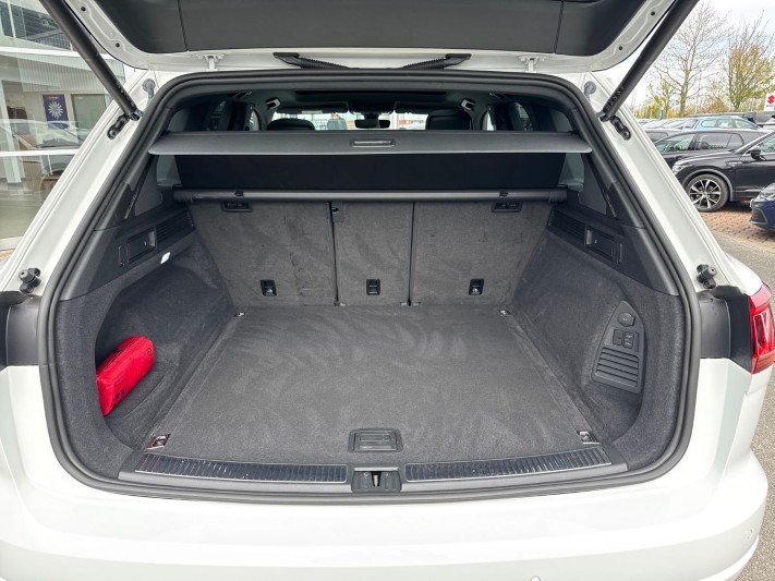 2023 (23) VOLKSWAGEN TOUAREG 3.0 V6 TDI 4Motion 231 Black Edition 5dr Tip Auto 5289370