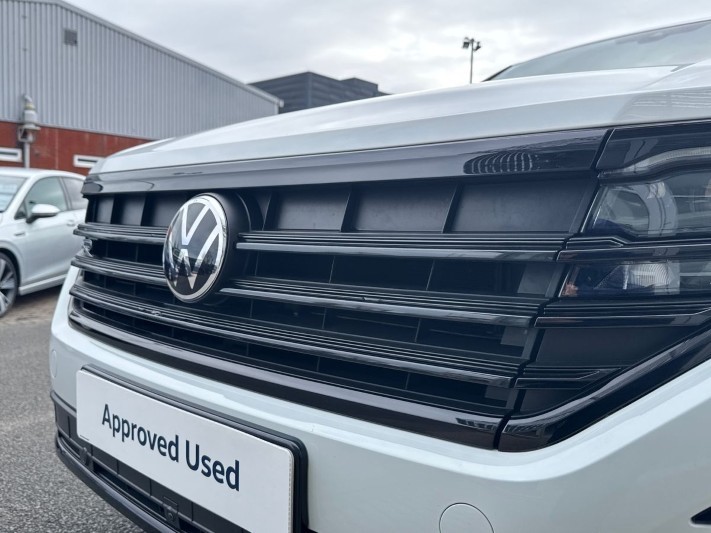 2023 (23) VOLKSWAGEN TOUAREG 3.0 V6 TDI 4Motion 231 Black Edition 5dr Tip Auto 5289376
