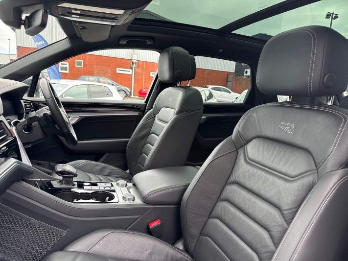 2023 (23) VOLKSWAGEN TOUAREG 3.0 V6 TDI 4Motion 231 Black Edition 5dr Tip Auto 5289368