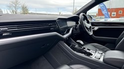 2023 (23) VOLKSWAGEN TOUAREG 3.0 V6 TDI 4Motion 231 Black Edition 5dr Tip Auto 5289369