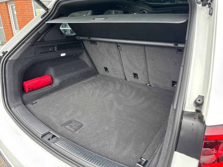 2023 (23) VOLKSWAGEN TOUAREG 3.0 V6 TDI 4Motion 231 Black Edition 5dr Tip Auto 5289371