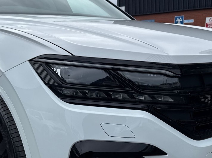 2023 (23) VOLKSWAGEN TOUAREG 3.0 V6 TDI 4Motion 231 Black Edition 5dr Tip Auto 5289375