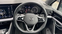 2023 (23) VOLKSWAGEN TOUAREG 3.0 V6 TDI 4Motion 231 Black Edition 5dr Tip Auto 5289352