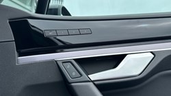 2023 (23) VOLKSWAGEN TOUAREG 3.0 V6 TDI 4Motion 231 Black Edition 5dr Tip Auto 5289399