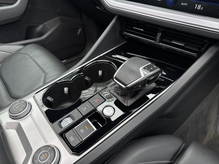 2023 (23) VOLKSWAGEN TOUAREG 3.0 V6 TDI 4Motion 231 Black Edition 5dr Tip Auto 5289365