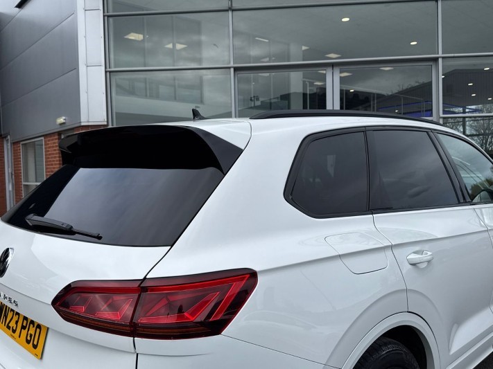 2023 (23) VOLKSWAGEN TOUAREG 3.0 V6 TDI 4Motion 231 Black Edition 5dr Tip Auto 5289373