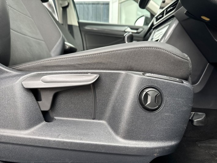 2023 (72) VOLKSWAGEN T-ROC 1.5 TSI Style 5dr 5304188