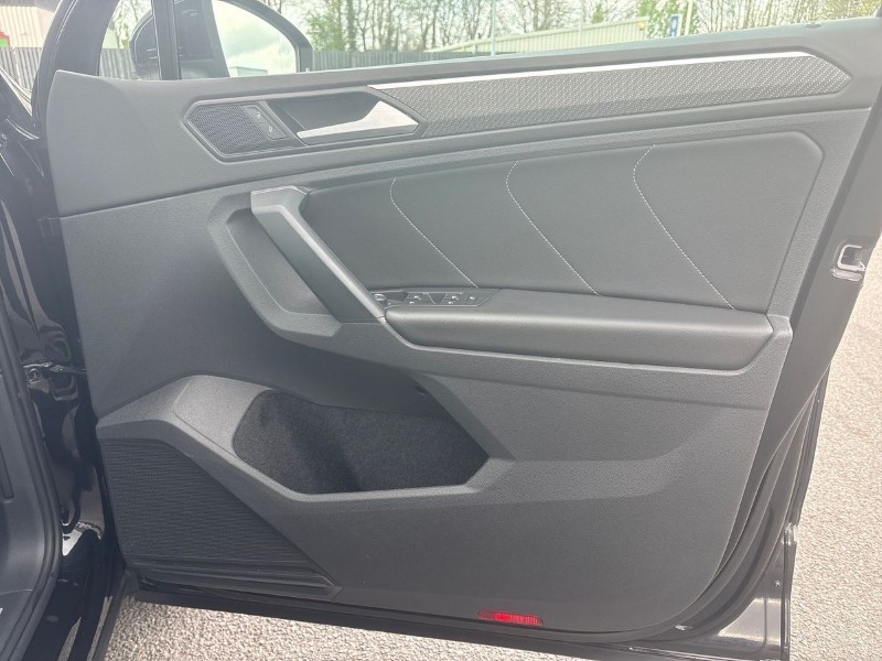 2023 (23) VOLKSWAGEN TIGUAN 1.5 TSI 150 R-Line 5dr DSG 5266615