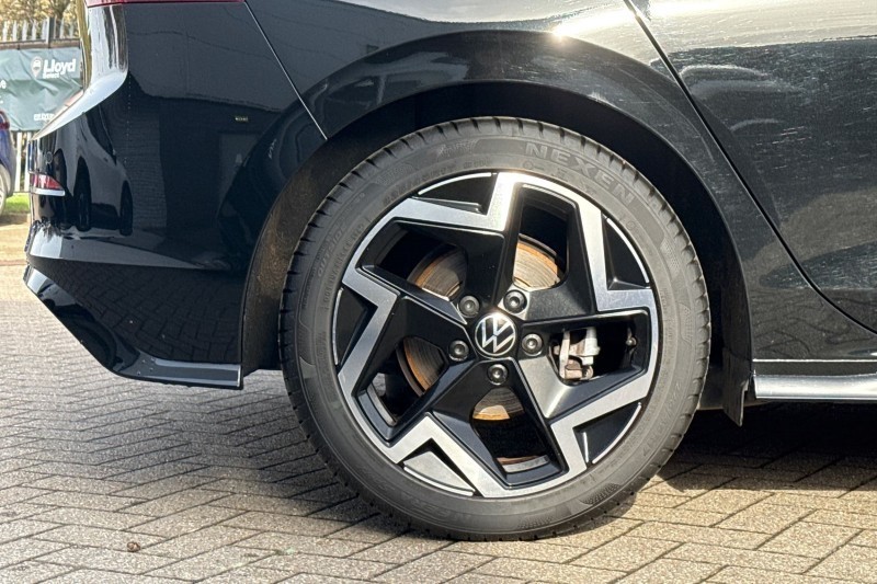 2025 (25) VOLKSWAGEN GOLF 1.5 TSI 150 R-Line 5dr 5263936