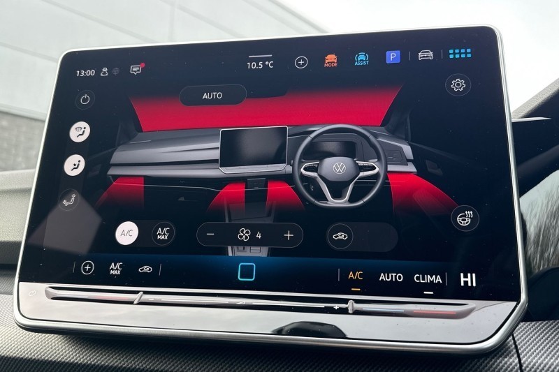 2025 (25) VOLKSWAGEN GOLF 1.5 TSI 150 R-Line 5dr 5263954