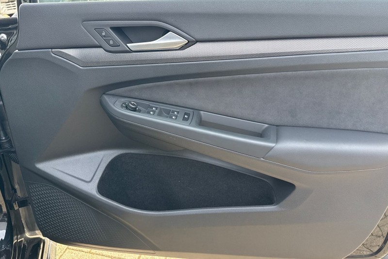 2025 (25) VOLKSWAGEN GOLF 1.5 TSI 150 R-Line 5dr 5263939