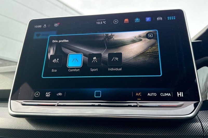 2025 (25) VOLKSWAGEN GOLF 1.5 TSI 150 R-Line 5dr 5263955