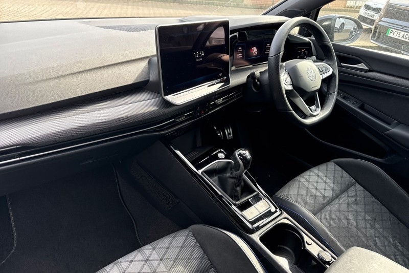 2025 (25) VOLKSWAGEN GOLF 1.5 TSI 150 R-Line 5dr 5263959